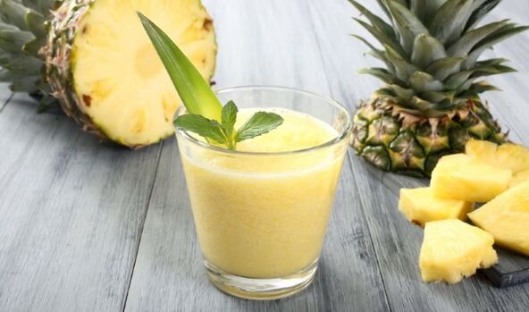 Ginger-pineapple smoothie effectively cleanses the body of toxins